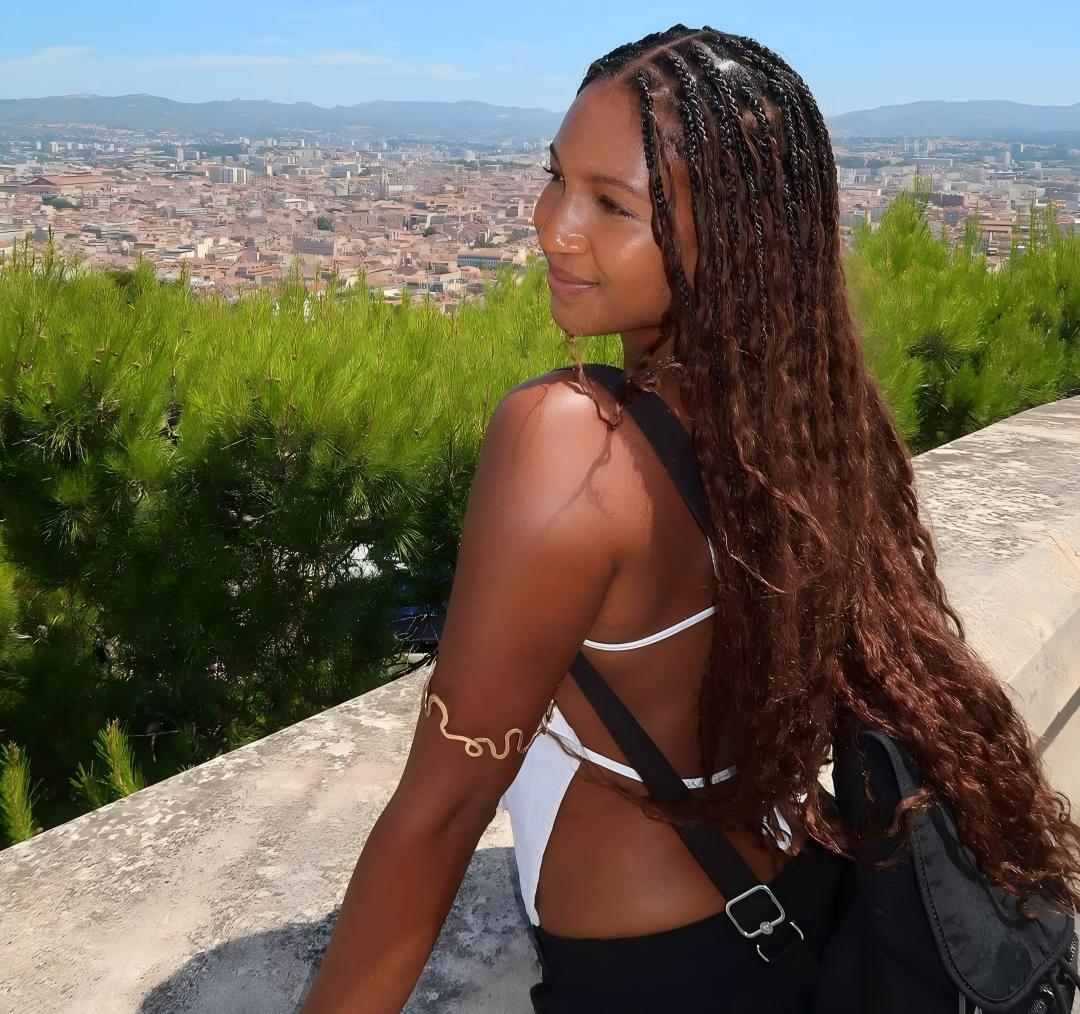 Feather Crochet Hair for Vacation: Lightweight, Easy, and Photo-Ready Eayonhair